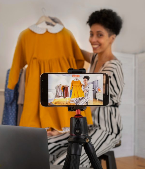 Virtual Fashion Consultation